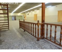 LOCAL-NAVE COMERCIAL