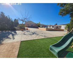 CHALET EN CAMPILLO DE ARRIBA