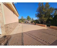 CHALET EN CAMPILLO DE ARRIBA
