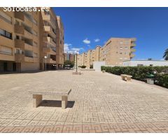 ¡Oportunidad Única en Playa Honda! Espectacular Cuarta Planta con Vistas al Mar