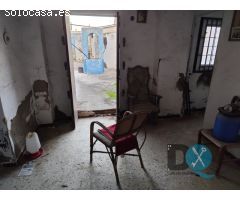 Gran oportunidad en Los Molares, casa planta baja a reformar con amplia parcela,