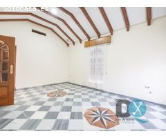 Venta en exclusiva Chalet independiente en barriada de San Sebastian, Utrera.