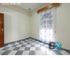 Venta en exclusiva Chalet independiente en barriada de San Sebastian, Utrera.