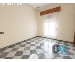 Venta en exclusiva Chalet independiente en barriada de San Sebastian, Utrera.