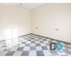 Venta en exclusiva Chalet independiente en barriada de San Sebastian, Utrera.