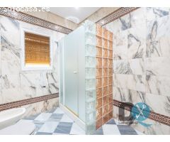 Venta en exclusiva Chalet independiente en barriada de San Sebastian, Utrera.