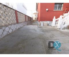 Venta en exclusiva Chalet independiente en barriada de San Sebastian, Utrera.