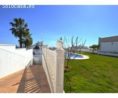 Villa con piscina vistas al mar en Torre de Benagalbon, Rincón de la Victoria,