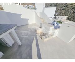 Villa con vistas al mar en Peñoncillo, Torrox Costa: ¡Descúbrela!