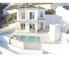 Villa con vistas al mar en Peñoncillo, Torrox Costa: ¡Descúbrela!