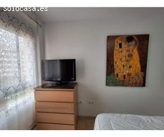 Precioso Piso en Vélez-Málaga ,Centro: ¡Con Garaje, Trastero, Piscina y Más!