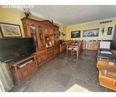 Vive frente al mar en Torremolinos! Piso exclusivo en primera línea de playa
