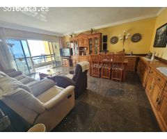 Vive frente al mar en Torremolinos! Piso exclusivo en primera línea de playa
