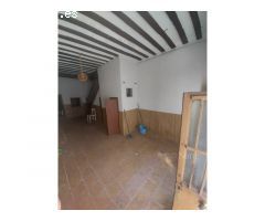 CASA BAJA EN AJALVIR