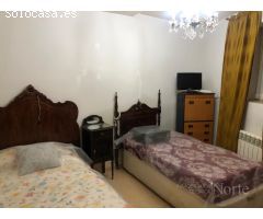 VENTA DE CASA DE PUEBLO y COCHERA EN LA ZONA CENTRO DEL CASAR 19170
