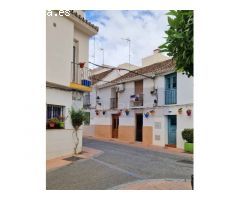 Casa con encanto andaluz con 4 habitaciones en el corazón de Estepona