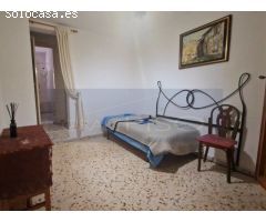 Casa con encanto andaluz con 4 habitaciones en el corazón de Estepona