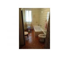 SE ALQUILA PISO DE 4 HABITACIONES PARA ESTUDIANTES