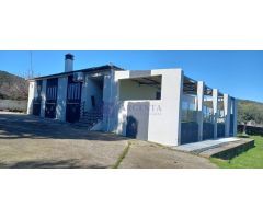 CASA DE CAMPO SIERRA DE FUENTES