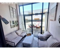 ¡¡ ESPECTACULAR CHALET A ESTRENAR EN SHERRY GOLF CON AMPLIOS PATIOS !!