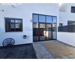 ¡¡ ESPECTACULAR CHALET A ESTRENAR EN SHERRY GOLF CON AMPLIOS PATIOS !!