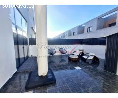 ¡¡ ESPECTACULAR CHALET A ESTRENAR EN SHERRY GOLF CON AMPLIOS PATIOS !!
