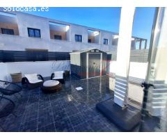 ¡¡ ESPECTACULAR CHALET A ESTRENAR EN SHERRY GOLF CON AMPLIOS PATIOS !!