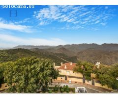 Chalet pareado en La Mairena