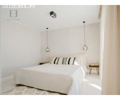 Único ático dúplex reformado en Aloha Royal, Los Naranjos, Valle del Golf,