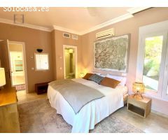 Villa de lujo con vistas panorámicas al mar en Elviria