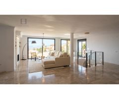 Impresionante villa con vistas panorámicas al mar