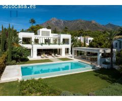 Villa de Lujo Elegante en Altos Reales, Milla de Oro de Marbella