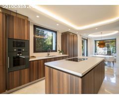 Villa de Lujo Elegante en Altos Reales, Milla de Oro de Marbella