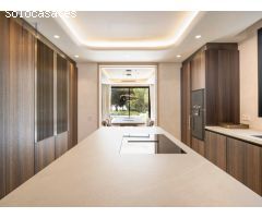 Villa de Lujo Elegante en Altos Reales, Milla de Oro de Marbella