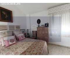 ENORME CASA DE 5 HABITACIONES EN RESIDENCIAL PRIVADO EN EXCLUSIVA