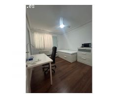 Atención estudiantes habitación con baño de alquiler en Villanueva de la Cañada