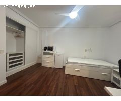 Atención estudiantes habitación con baño de alquiler en Villanueva de la Cañada