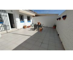 Excelente PLANTA BAJA , 190m. de parcela en Los Nietos, 2ª linea , 3 dorm. 2