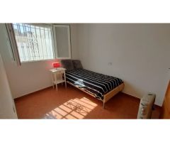 Excelente PLANTA BAJA , 190m. de parcela en Los Nietos, 2ª linea , 3 dorm. 2