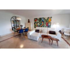 PRECIOSO ÁTICO DE 3 DORMITORIOS CON AMPLIA TERRAZA EN LA MARINA DE SOTOGRANDE.