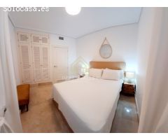 PRECIOSO ÁTICO DE 3 DORMITORIOS CON AMPLIA TERRAZA EN LA MARINA DE SOTOGRANDE.