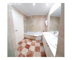 PRECIOSO ÁTICO DE 3 DORMITORIOS CON AMPLIA TERRAZA EN LA MARINA DE SOTOGRANDE.