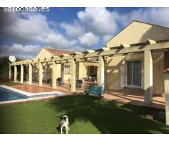 VILLA DE 5 DORMITORIOS CON PARCELA DE 170000 METROS, CERCA DE SOTOGRANDE