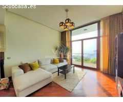 MODERNA VILLA EN TORREGUADIARO CON FABULOSAS VISTAS AL MAR, PISCINA Y 5