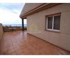 ÁTICO TOTALMENTE REFORMADO Y AMUEBLADO CON GRAN TERRAZA E IMPRESIONANTES VISTAS