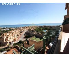 ÁTICO TOTALMENTE REFORMADO Y AMUEBLADO CON GRAN TERRAZA E IMPRESIONANTES VISTAS