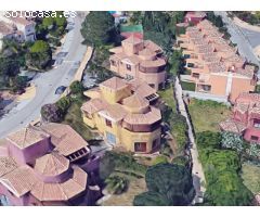 IMPRESIONANTE CHALET DE 5 HABITACIONES Y 3 BAÑOS, CON VISTAS AL MAR, EN