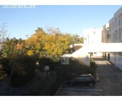 APARTAMENTO PLANTA BAJA CON GRAN JARDÍN EN SOTOGRANDE COSTA.