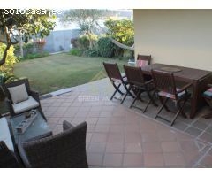 APARTAMENTO PLANTA BAJA CON GRAN JARDÍN EN SOTOGRANDE COSTA.
