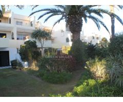 APARTAMENTO PLANTA BAJA CON GRAN JARDÍN EN SOTOGRANDE COSTA.